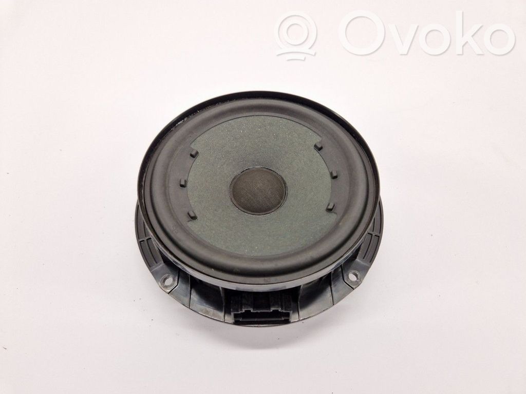 Volkswagen Jetta VI Enceinte haute fréquence dans les portes arrière