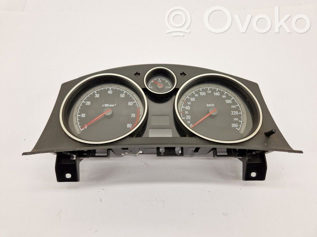 Opel Zafira B Speedometer (instrument cluster) 