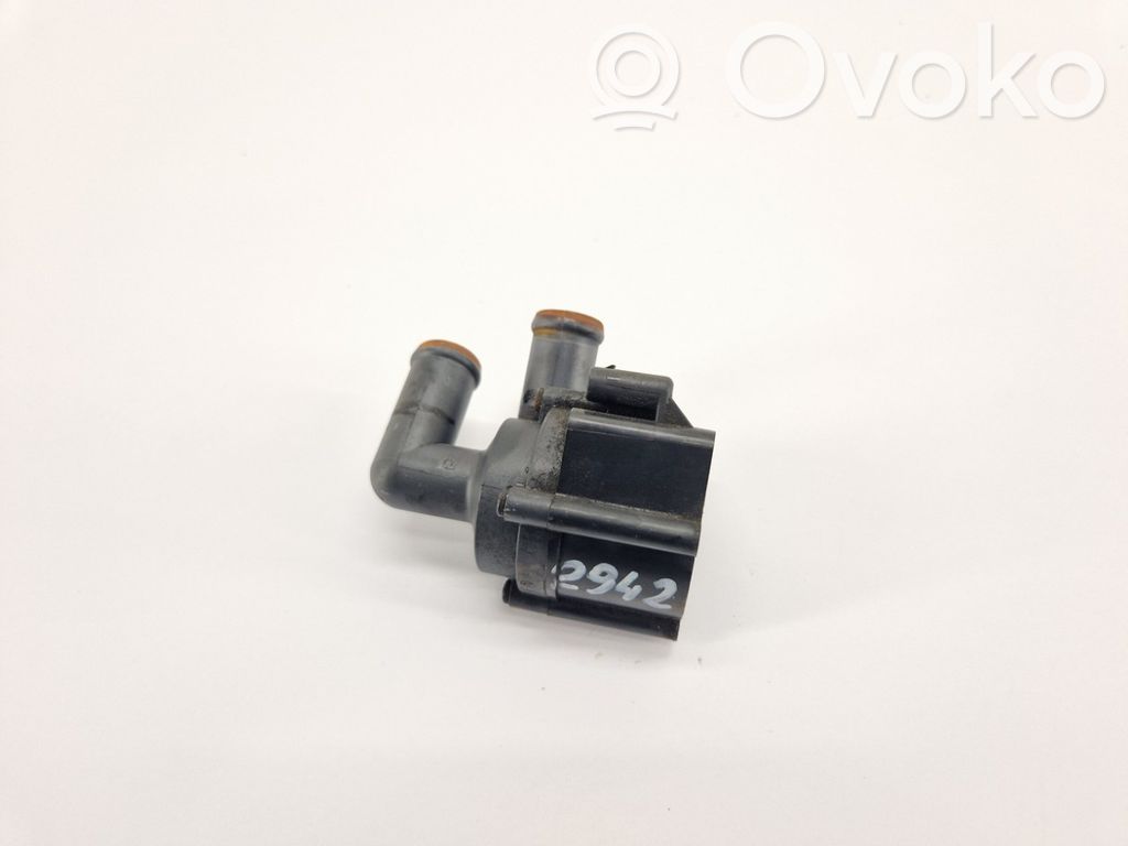 Audi Q3 8U Cirkuliacinis el. siurbliukas 