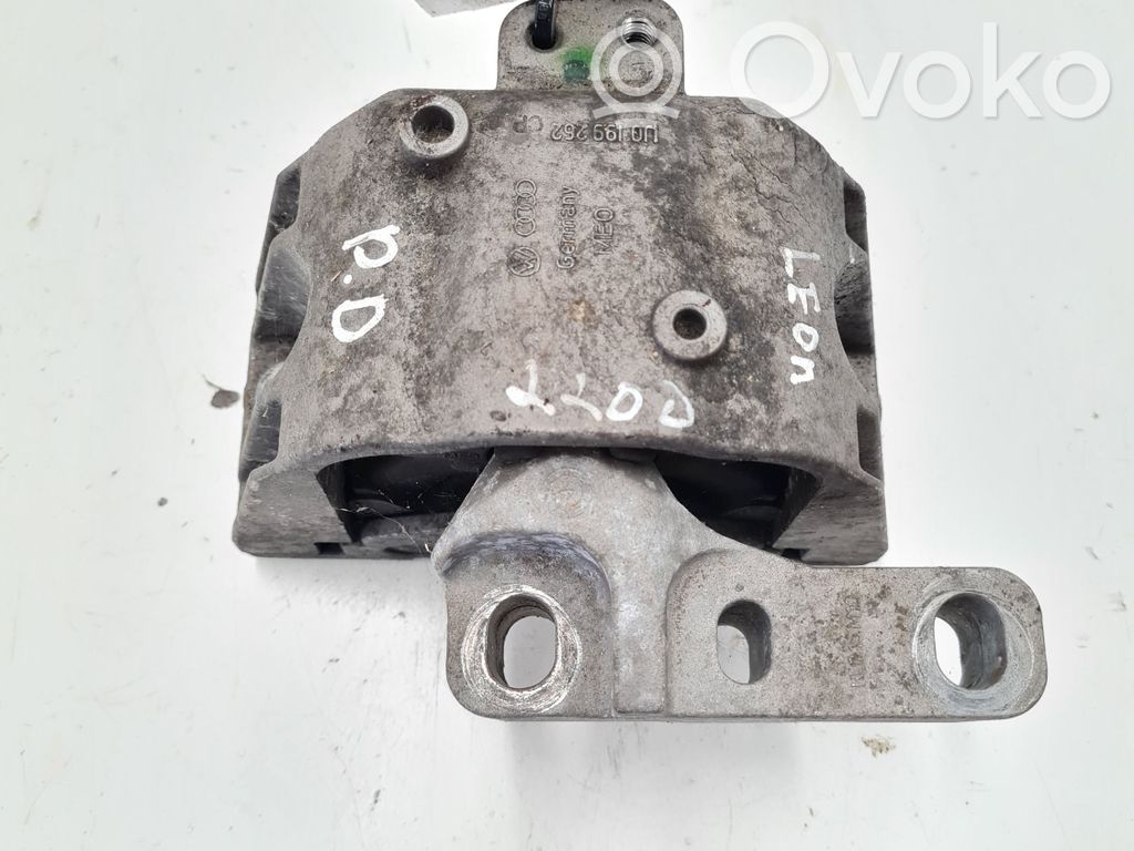 Seat Leon (1M) Engine mount bracket 