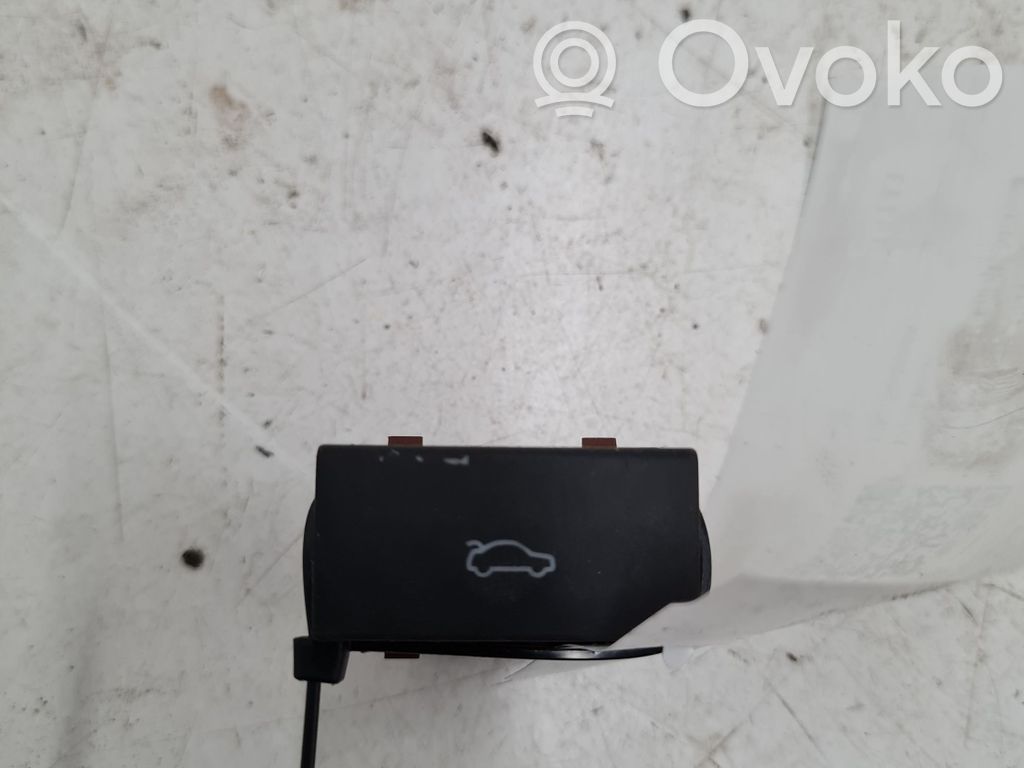 Audi A6 S6 C6 4F Tailgate opening switch 