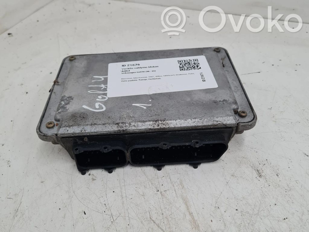 Volkswagen Golf IV Engine control unit/module 