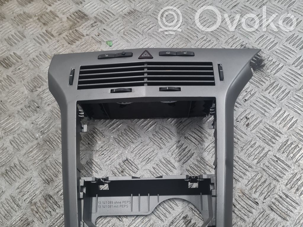 Opel Astra H Konsola środkowa / Radio / GPS 