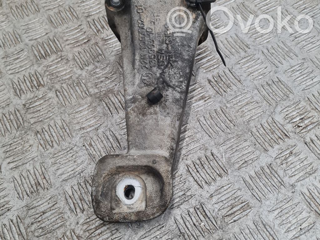 BMW X5 E53 Engine mounting bracket 