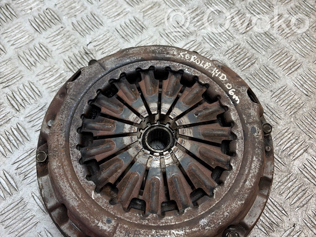 Toyota Corolla E120 E130 Sankabos komplektas 