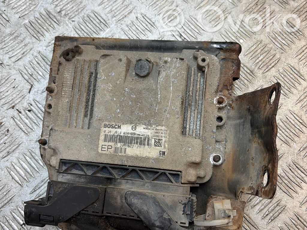 Engine control unit/module   0281014024,55205622,18830053,1039S18743