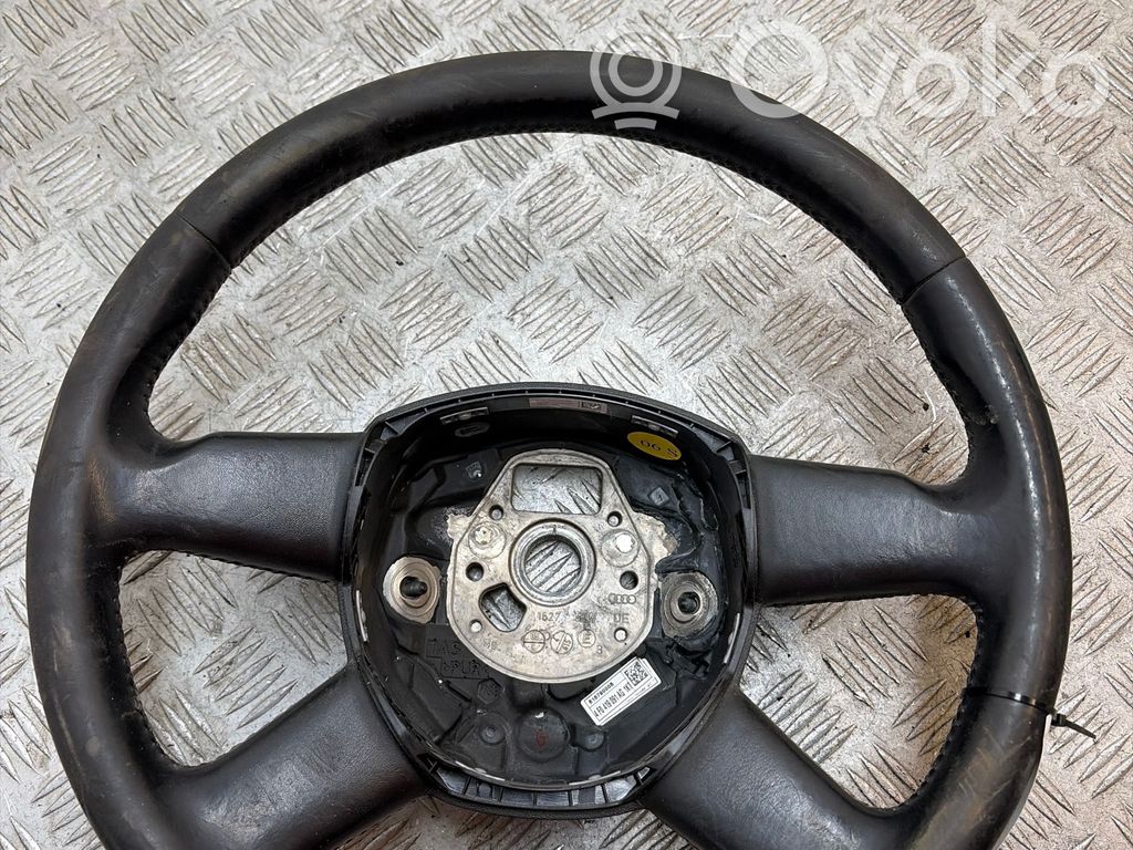 Audi A6 S6 C6 4F Ohjauspyörä 