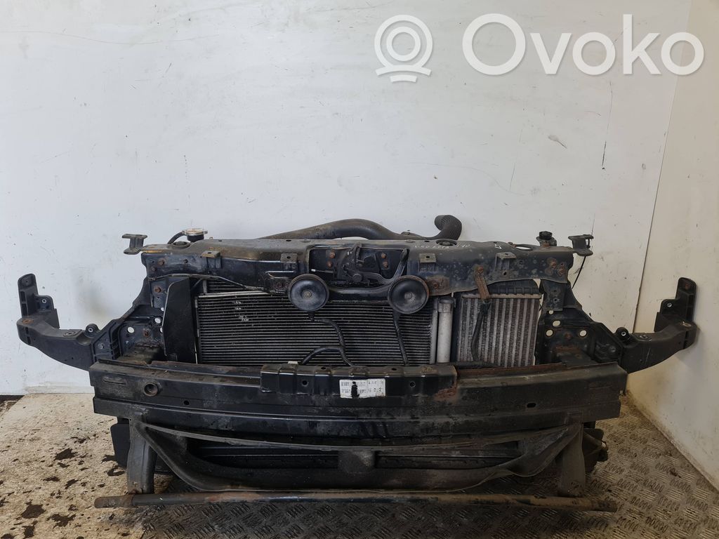 Hyundai i40 Radiatorių panelė 
