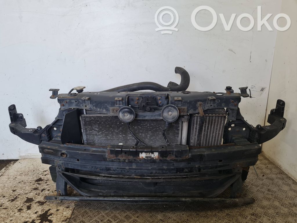 Hyundai i40 Radiatorių panelė 