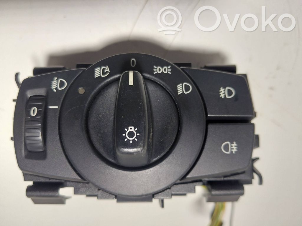 Light switch   6932792,33600101