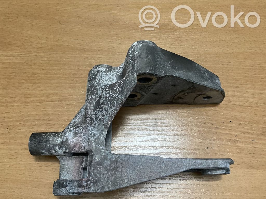 Opel Antara Gearbox mounting bracket 