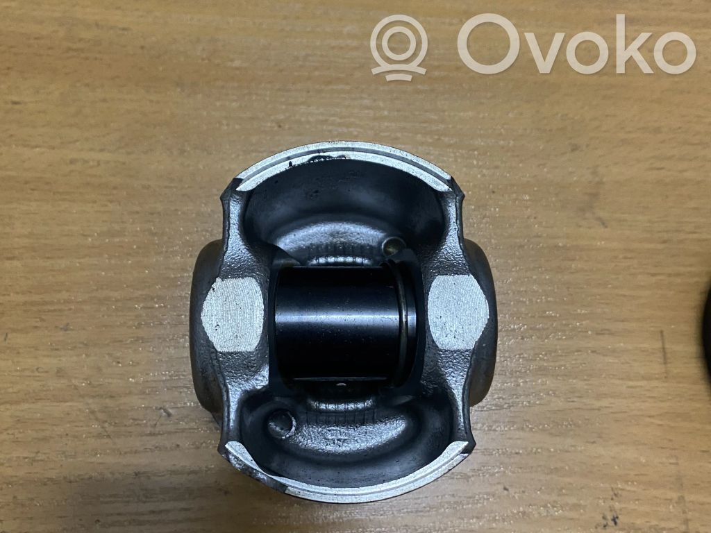 Ford Transit Piston 