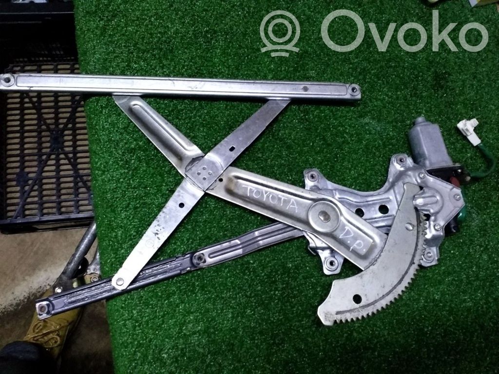 Toyota Corolla E120 E130 Regulador de puerta delantera con motor 