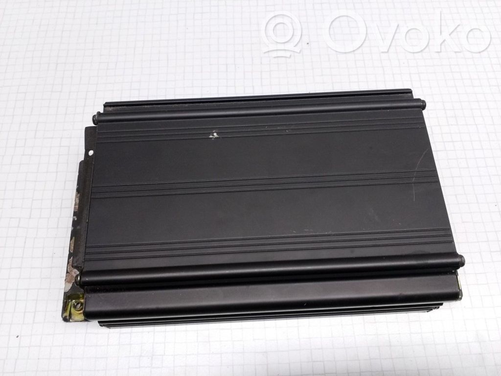 Audi A4 S4 B5 8D Vahvistin 