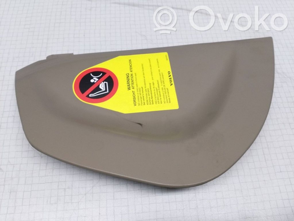 Volvo V70 Boczny element deski rozdzielczej 
