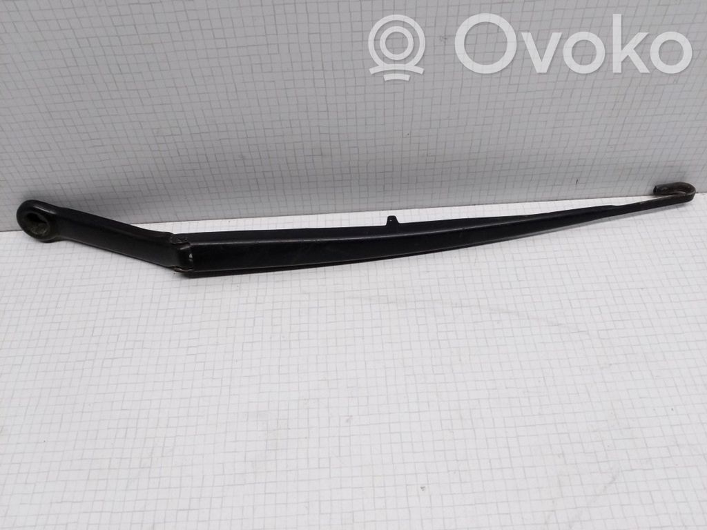 BMW 3 E46 Front wiper blade arm 