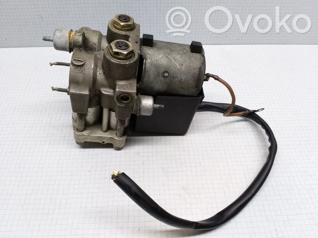 Audi A6 S6 C4 4A ABS Blokas 
