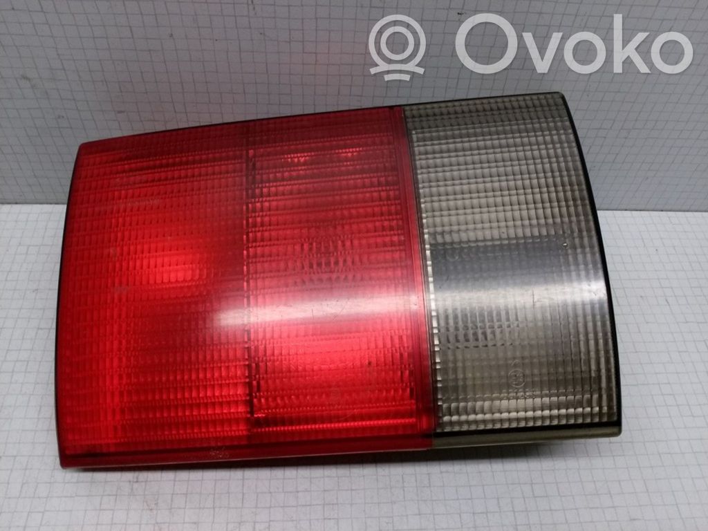 Audi 100 S4 C4 Lampy tylnej klapy bagażnika 