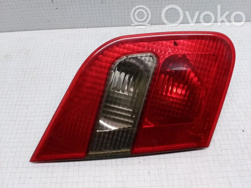 Mitsubishi Carisma Lampy tylnej klapy bagażnika 