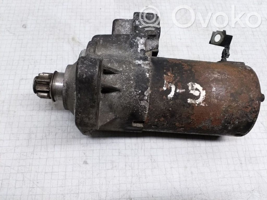 Volkswagen Golf IV Starter motor 
