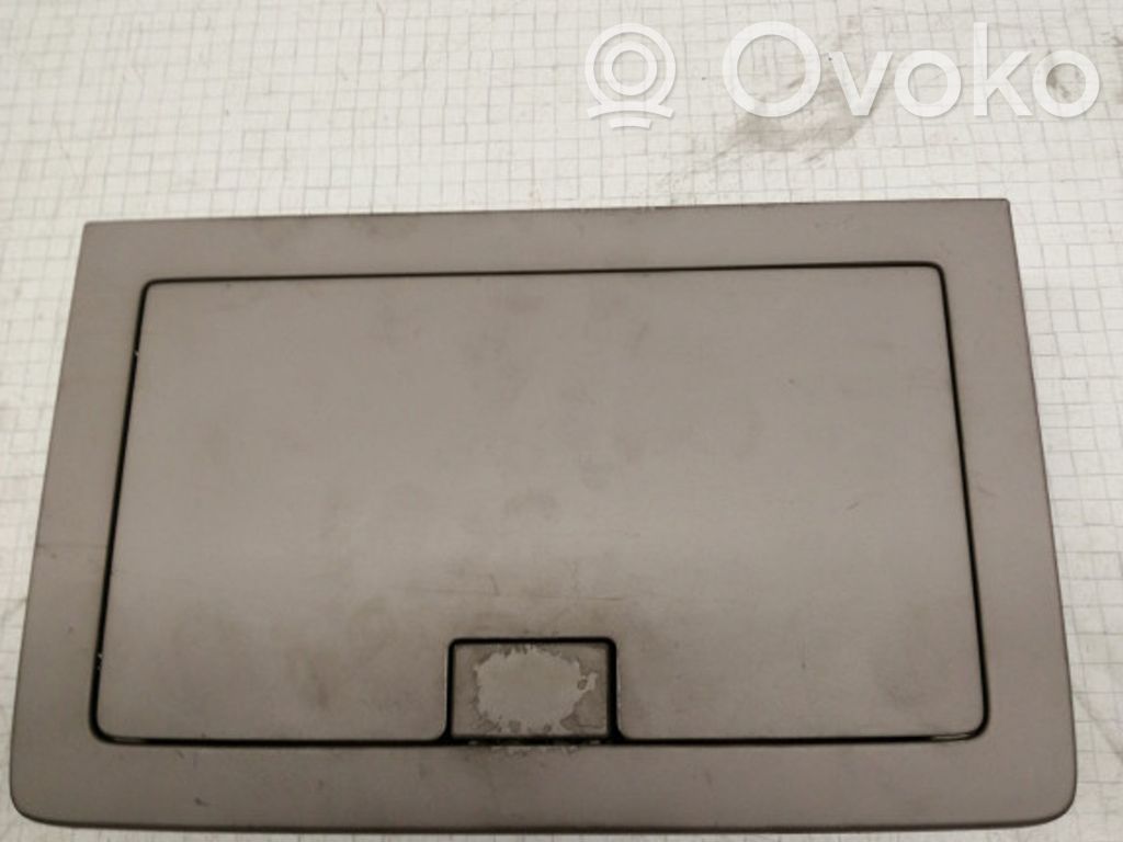 Opel Vectra C Ящик для вещей 
