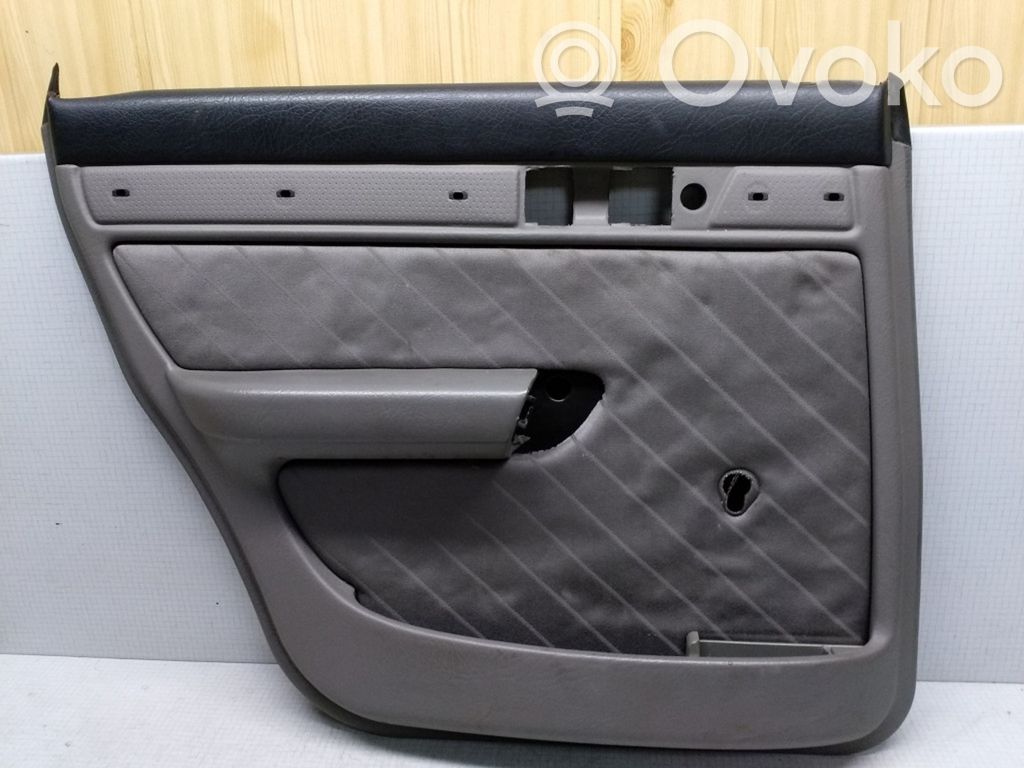 Audi 100 S4 C4 Moldura del tarjetero de la puerta trasera 