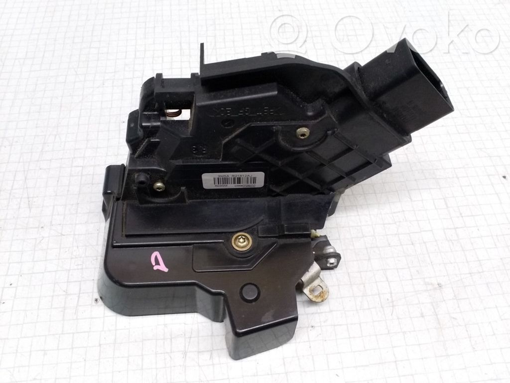 Ford Focus C-MAX Front door lock 