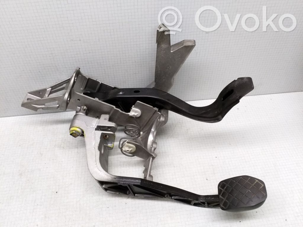 Volkswagen PASSAT B5.5 Assemblage pédale 
