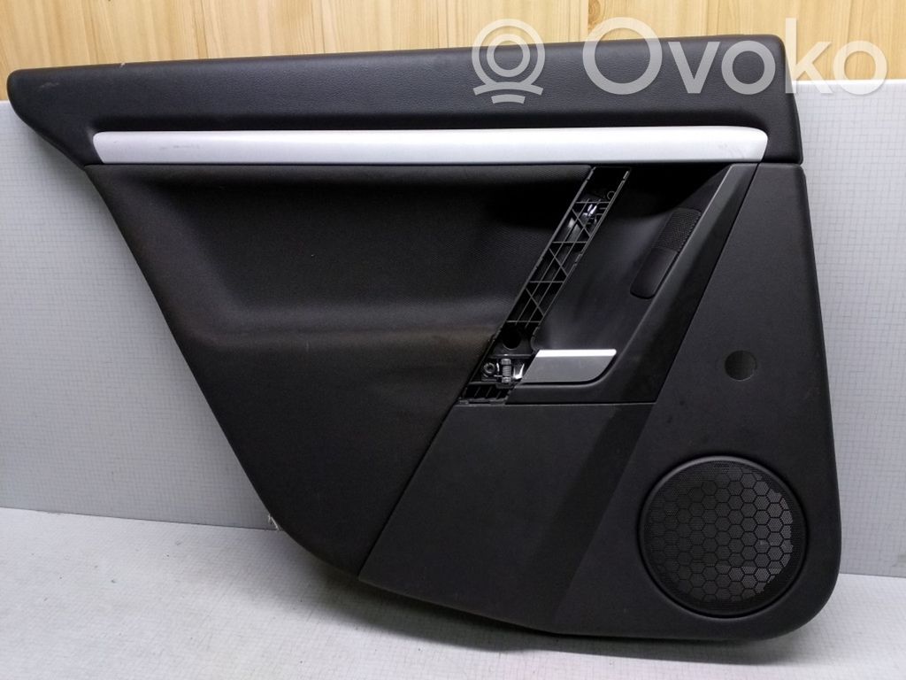 Opel Vectra C Boczki / Poszycie drzwi tylnych 