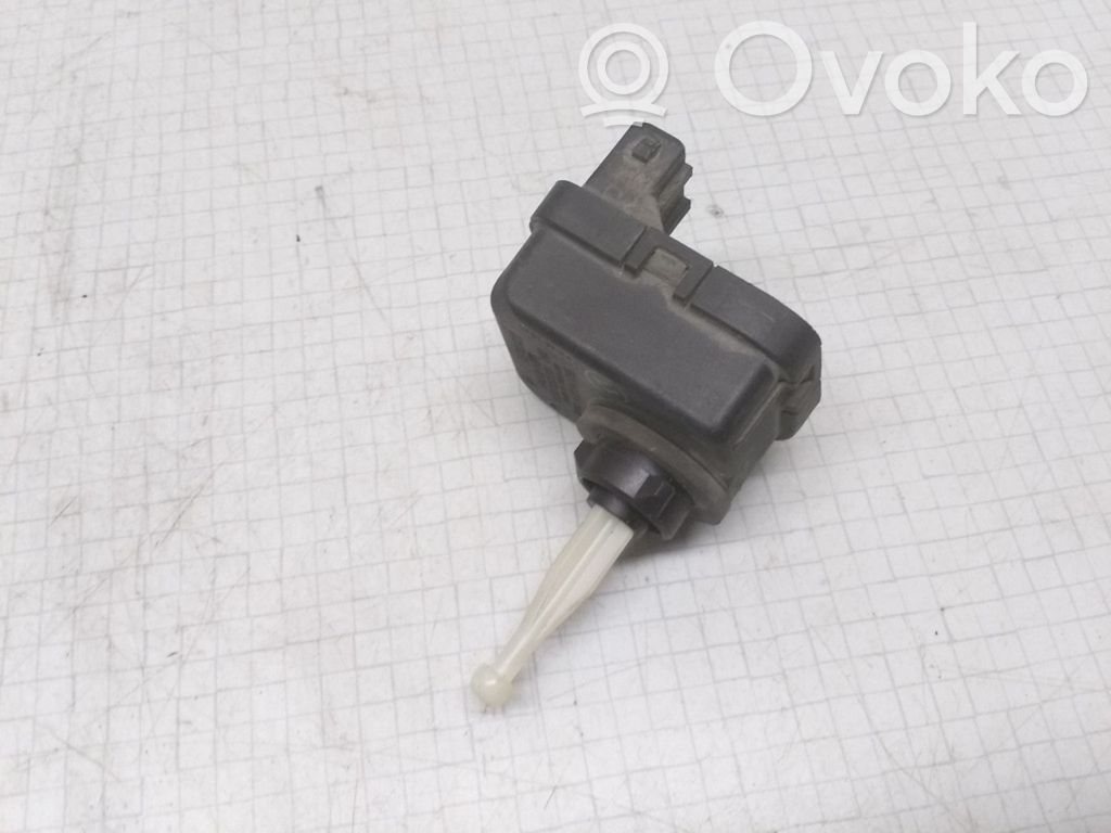 Audi A4 S4 B5 8D Headlight level adjustment motor 