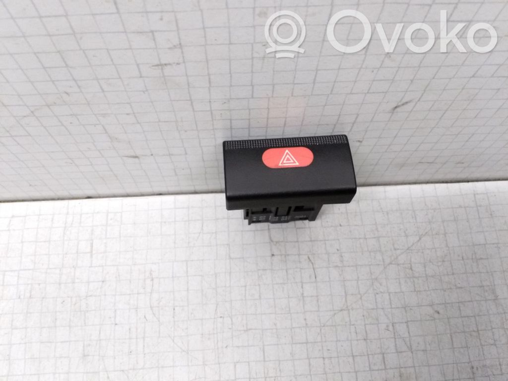 Hazard light switch   09134513