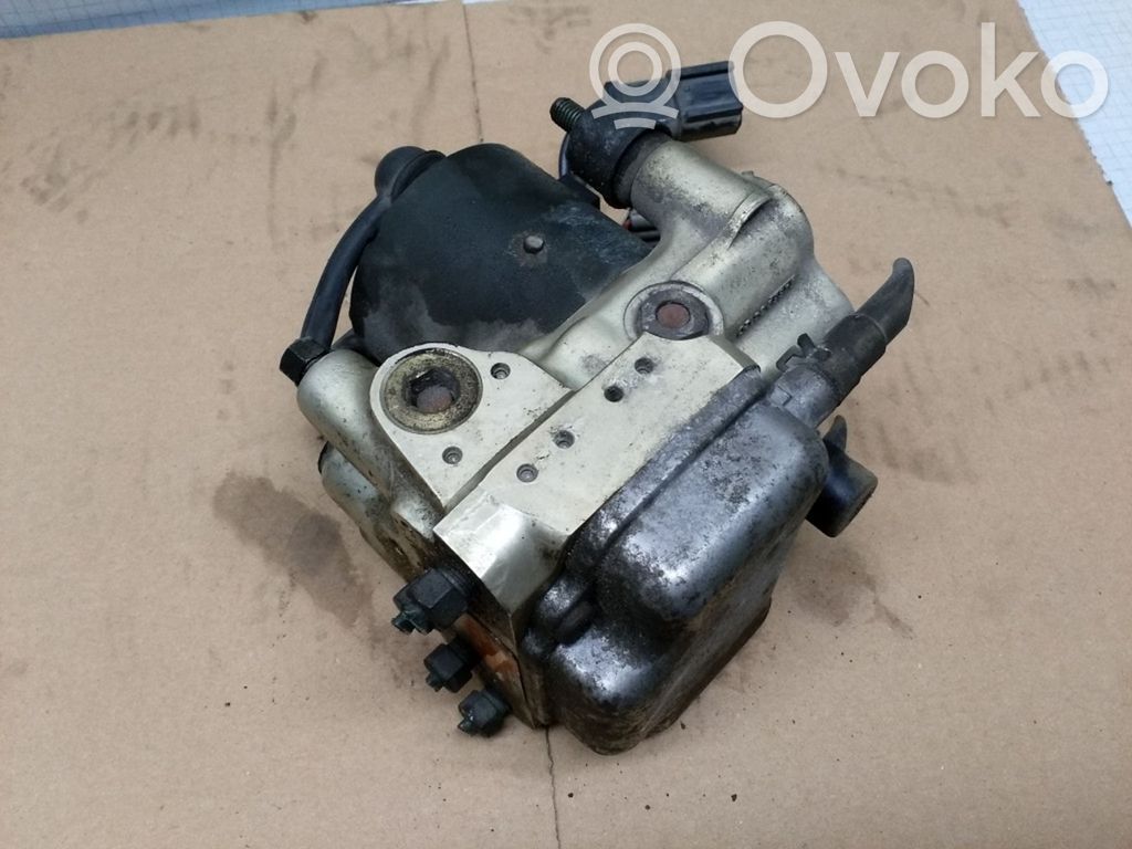 Nissan Primera ABS-pumppu 