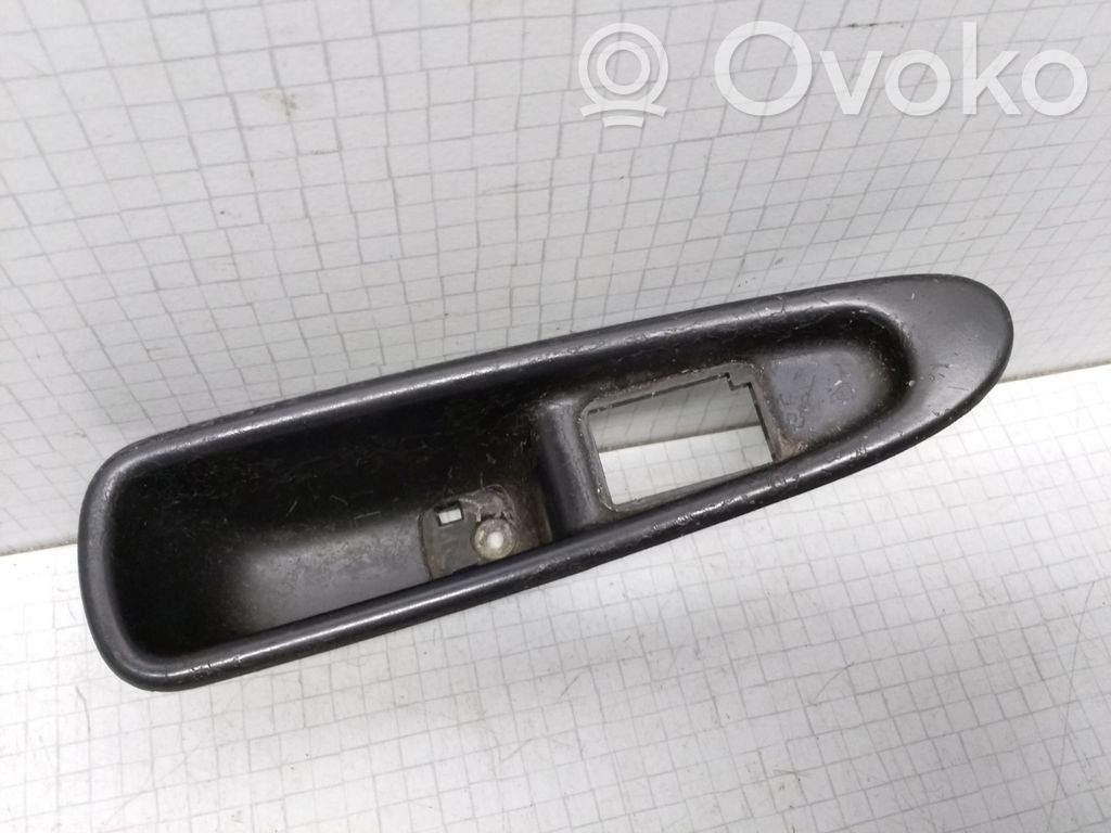 Volvo S40, V40 Front door window switch trim 