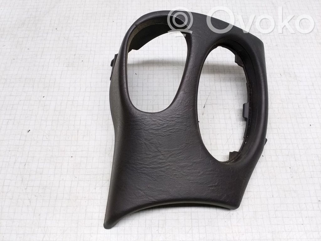 Ford Focus Kita salono detalė 