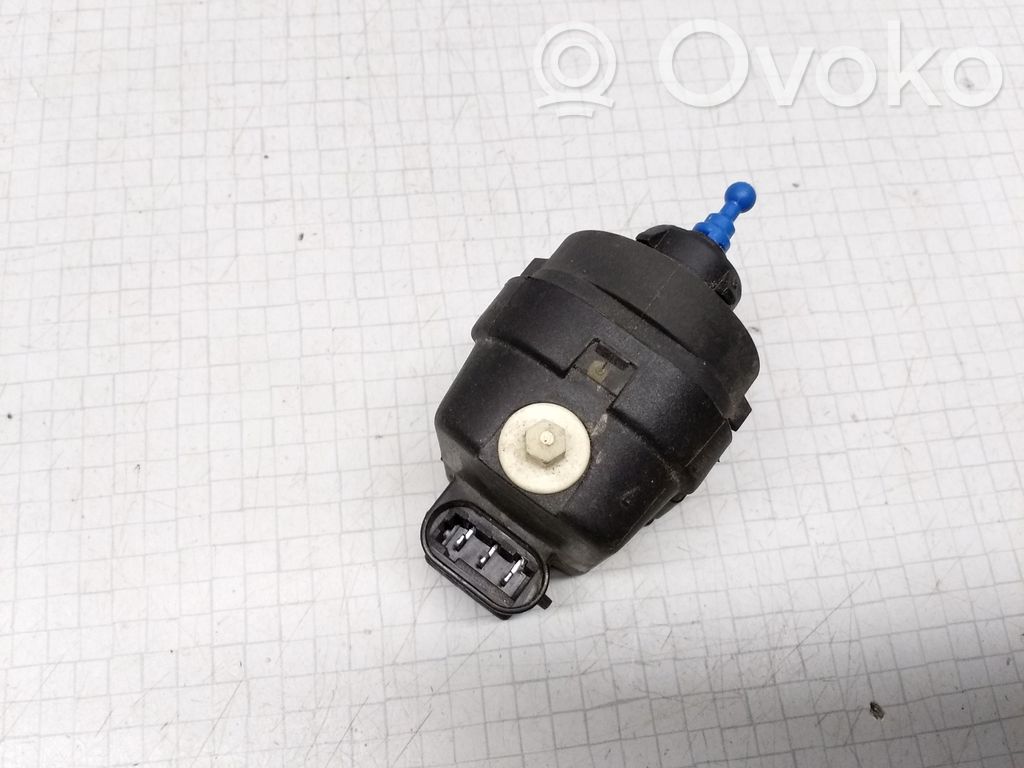 Renault Clio II Headlight level adjustment motor 