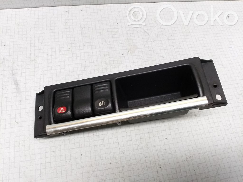 Hazard light switch   10243814,541106