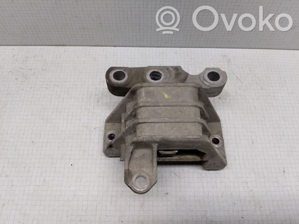 Engine mount bracket   04652