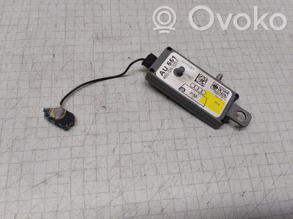 Audi A6 S6 C5 4B Antenos stiprintuvas 