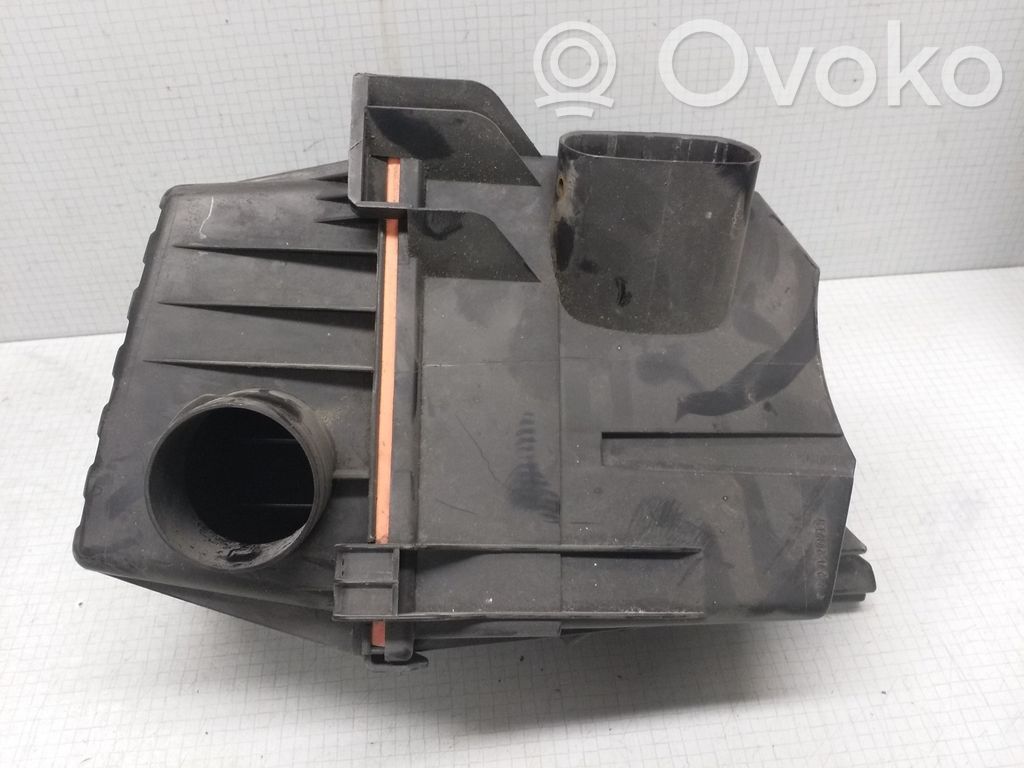 Volkswagen Fox Air filter box 
