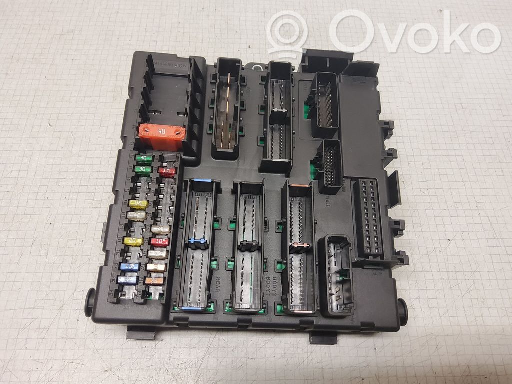 Opel Vectra C Módulo de fusible 