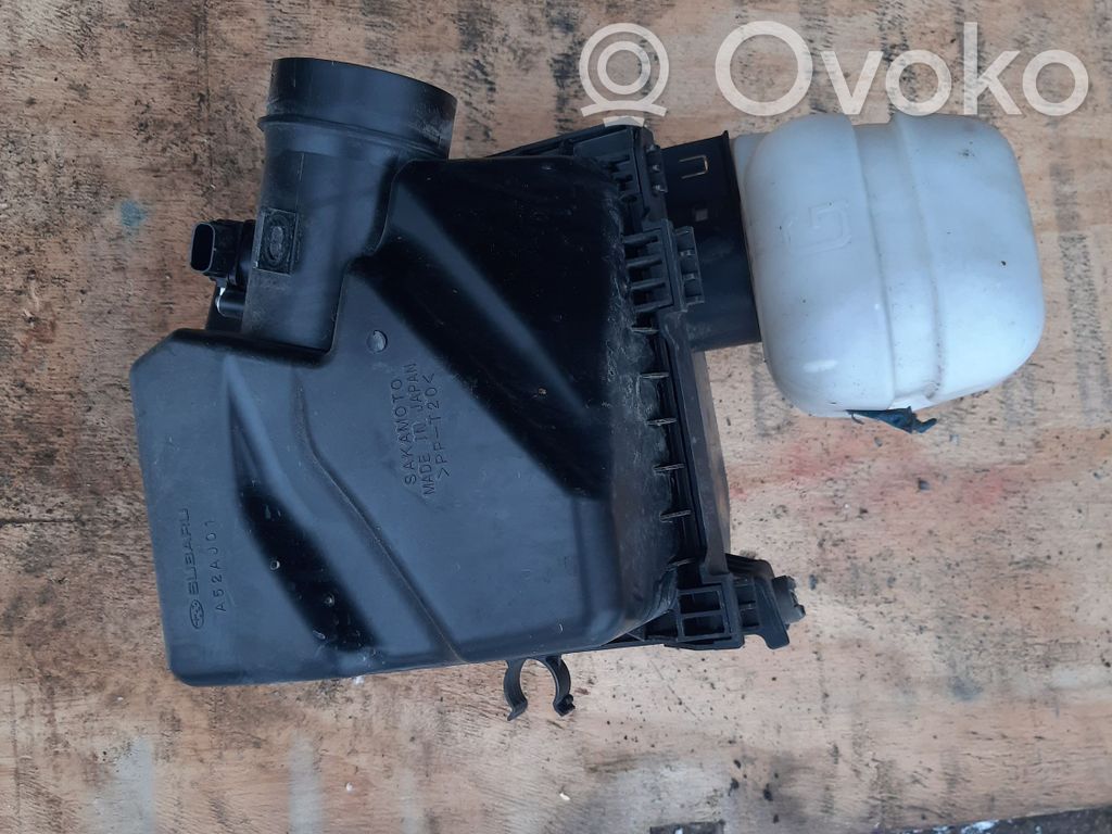 Subaru Outback Air filter box 