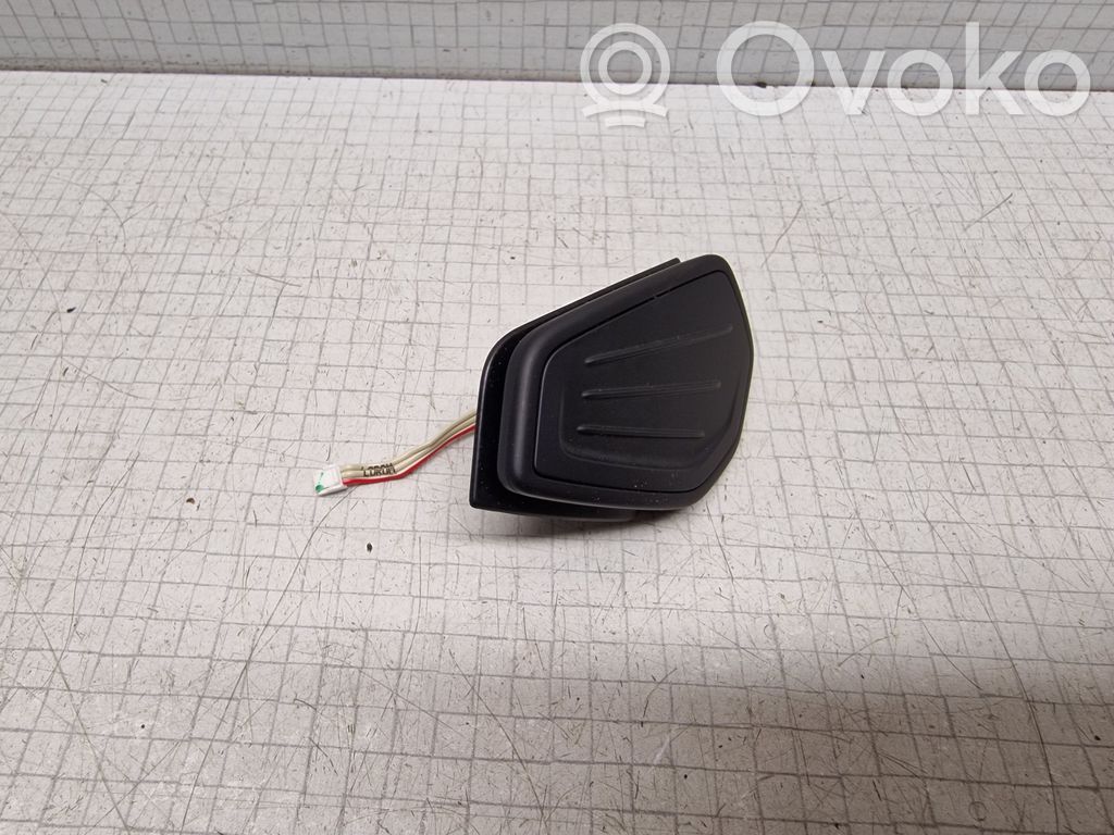 Skoda Octavia Mk4 Steering wheel buttons/switches 