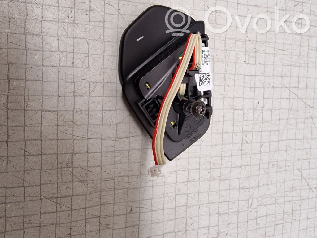 Skoda Octavia Mk4 Steering wheel buttons/switches 