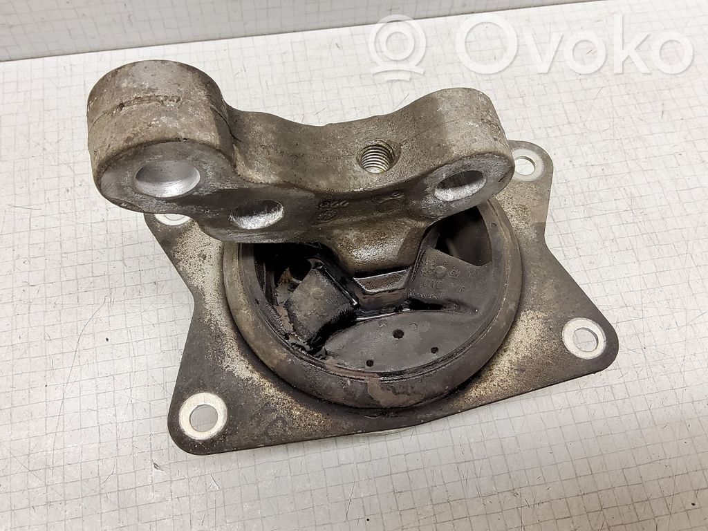 Opel Vectra C Engine mount bracket 