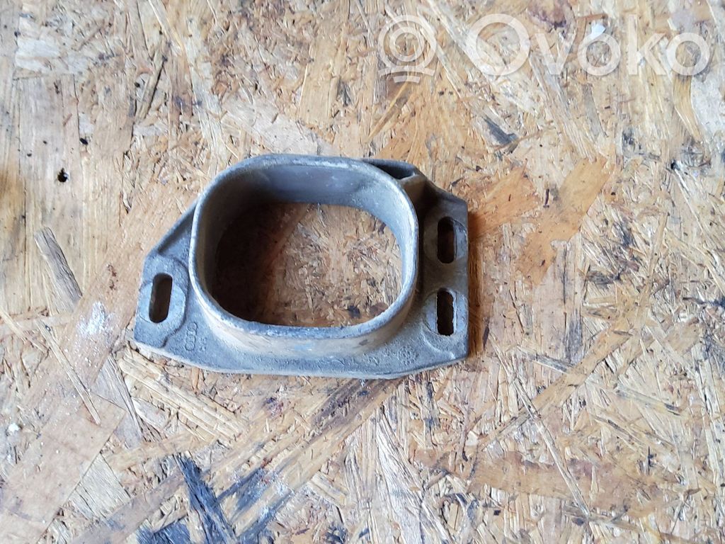 Audi A4 S4 B6 8E 8H Engine mounting bracket 