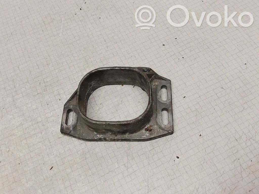 Audi A4 S4 B6 8E 8H Engine mounting bracket 