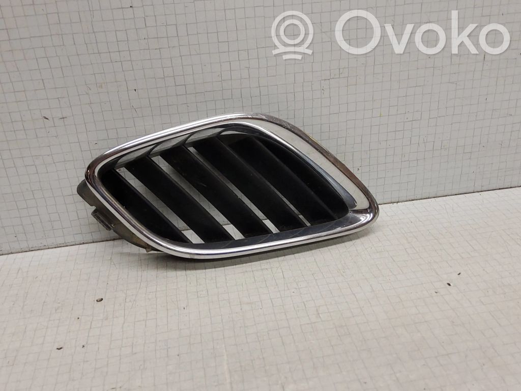 Saab 9-5 Front bumper lower grill 