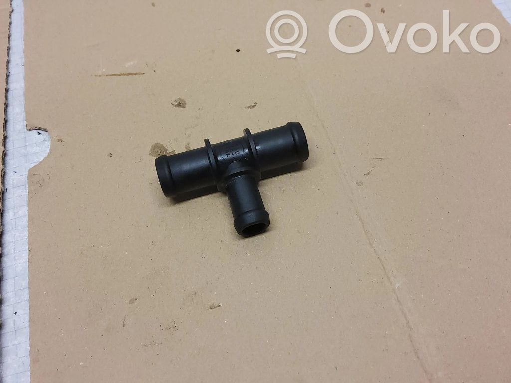 Skoda Octavia Mk2 (1Z) Engine coolant pipe/hose 