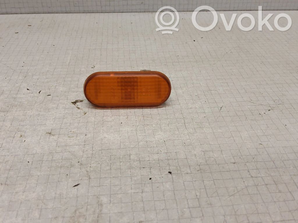 Volkswagen Golf III Seitenblinker 