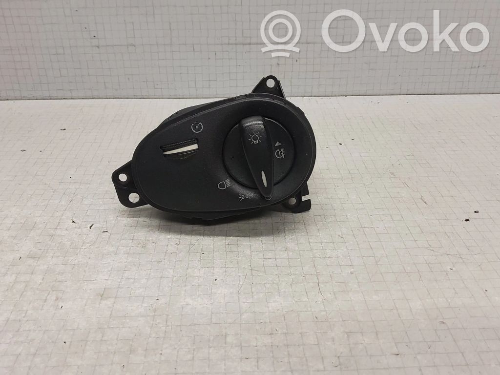Ford Focus Light switch 